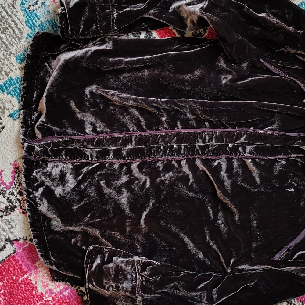 Elegant Chocolate Brown Velvet Women's Top - Picture 6 of 10